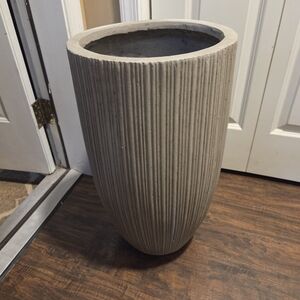 Kante 24 Inch Tall Round Concrete Planter, 24" Tall Textured Weathered Concrete